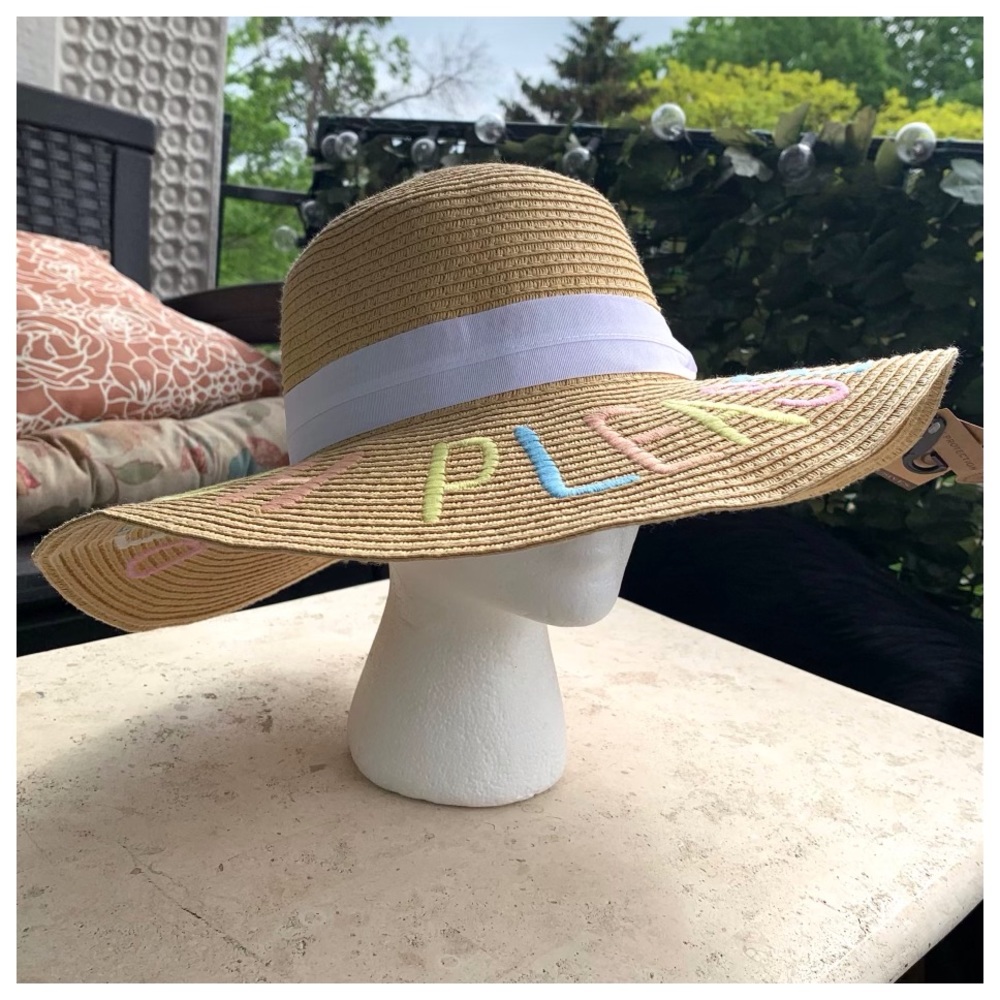 NWT C.C Straw Floppy Brim Sun Hat with lettering - Picture 4 of 9